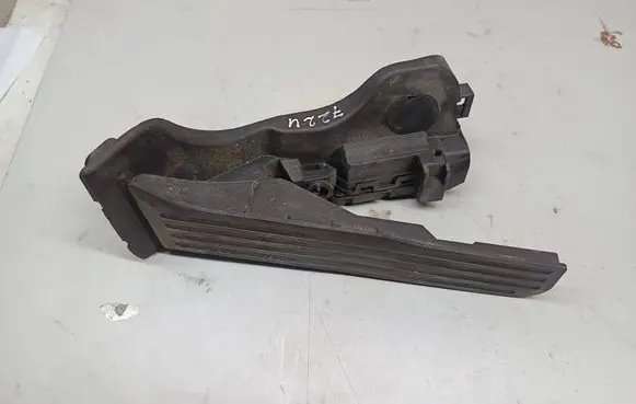 Volkswagen PASSAT B6 Accelerator throttle pedal 1K1721503L 045007 6PV00860000