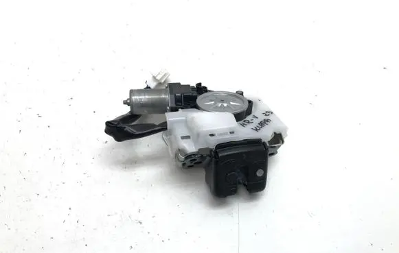 Honda HR-V Tailgate/trunk/boot lock/catch/latch M7761363B 1638000800
