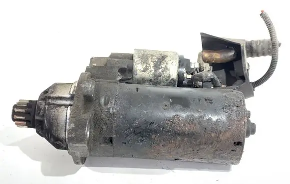 Volkswagen PASSAT B6 Starter motor 