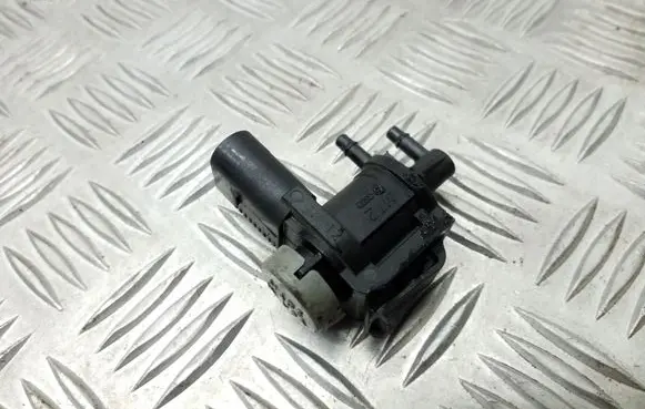 Volkswagen Golf VI Turbo solenoid valve 1K0906283A