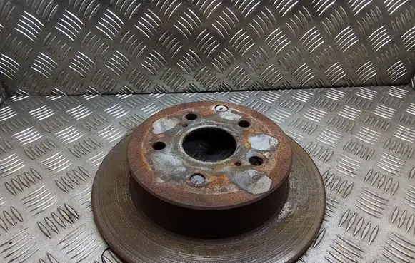 Toyota Avensis T250 Front brake disc