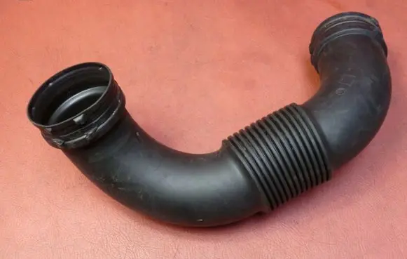 Renault Trafic III (X82) Air intake hose/pipe 1105223S01