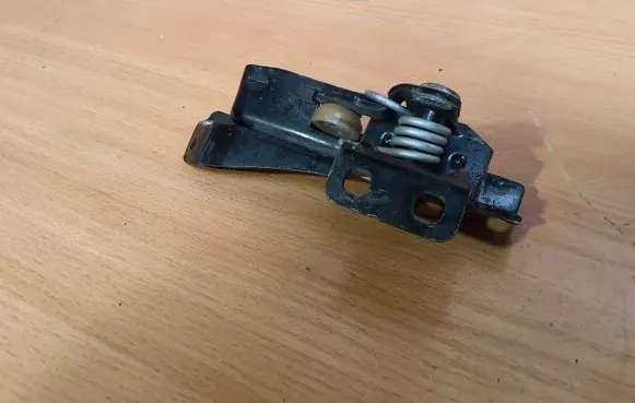 Renault Kangoo II Sliding door check strap stopper 497760