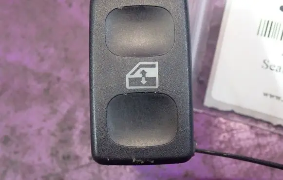 Seat Toledo II (1M) Quarter vent window switch 