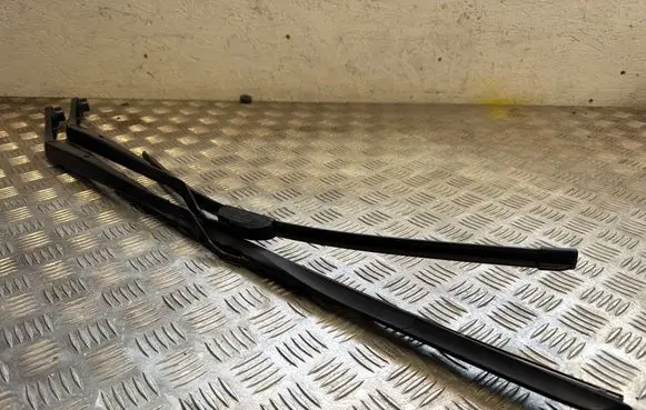 KIA EV6 Windshield/front glass wiper blade 