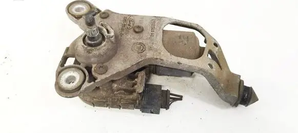 Front wiper linkage and motor