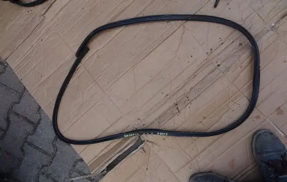 Citroen C3 Sunroof sealing rubber 
