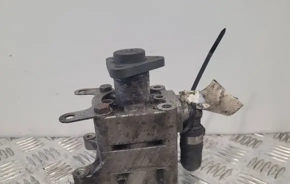 BMW 3 E46 Power steering pump 7611040118