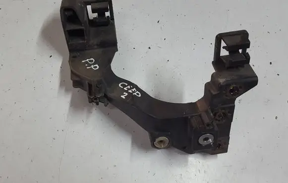 KIA Ceed Headlight/headlamp mounting bracket 