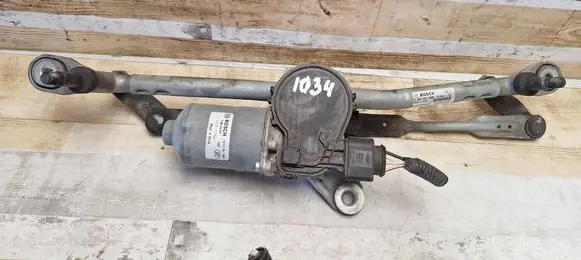 Front wiper linkage and motor