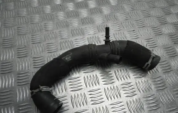Land Rover Discovery 4 - LR4 Engine coolant pipe/hose AH228B273AA VD8427