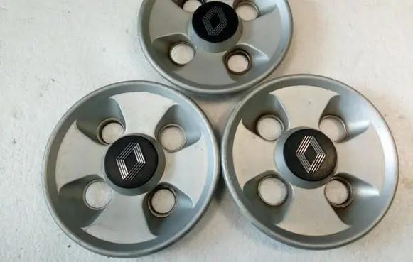 Renault 9 Original wheel cap 7700715532 NE70150