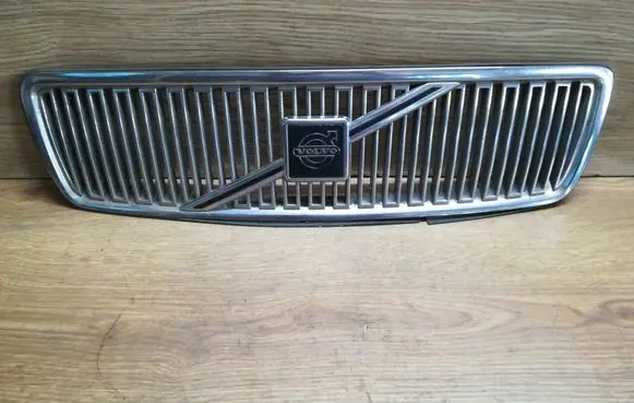 Volvo S70 V70 V70 XC Front bumper upper radiator grill 9127580 75540