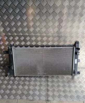 Nissan Leaf I (ZE0) Coolant radiator 214103NL0A