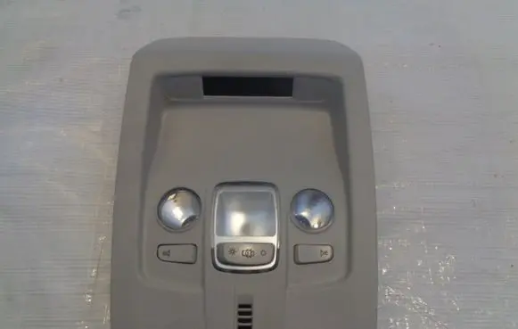 Citroen C4 Cactus Front seat light