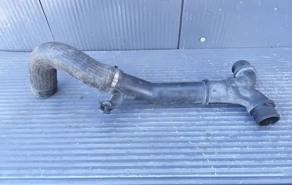 Maserati Levante Intercooler hose/pipe H23420