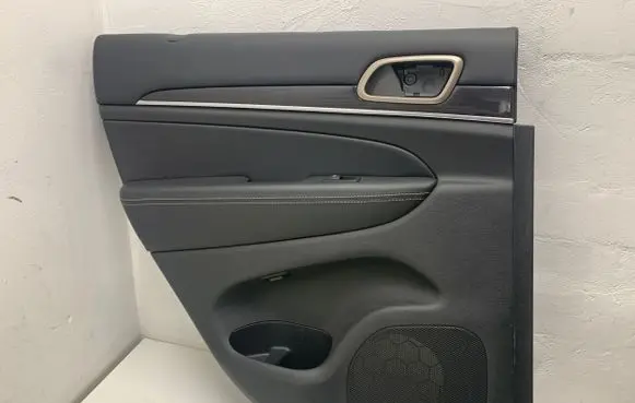 Jeep Grand Cherokee Rear door card panel trim 1GG45TRM 62662