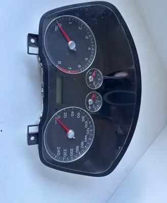 Ford Focus Speedometer (instrument cluster) 3M5F10841B