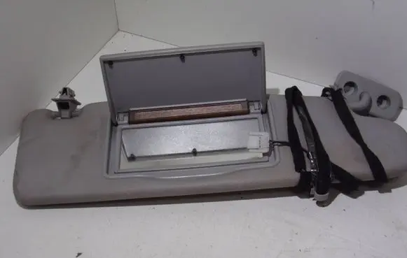 Volvo S70 V70 V70 XC Sun visor RH3572
