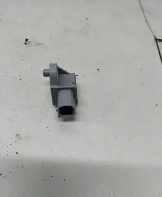 Mazda 6 Airbag deployment crash/impact sensor GDK457KC0 00004455418