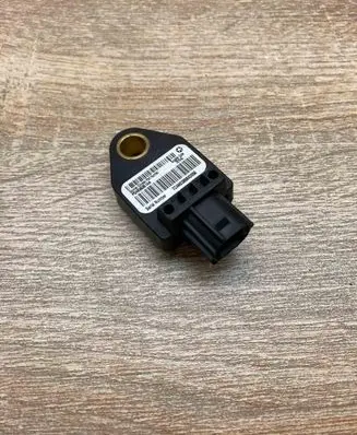 Chrysler Sebring (JS) Airbag deployment crash/impact sensor 04896061AA 39754C