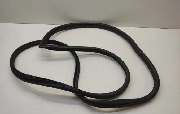 KIA Stonic Front door rubber seal