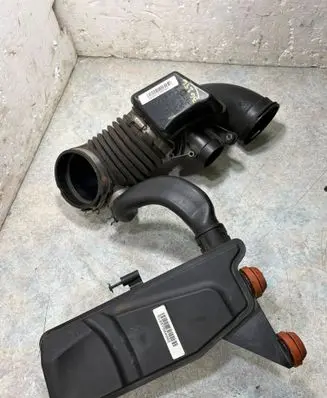 Intake resonator