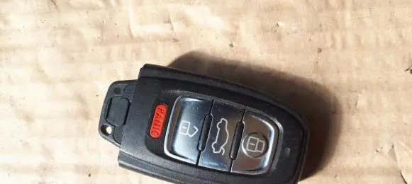 Audi A4 S4 B8 8K Ignition key/card 8K0959754BB