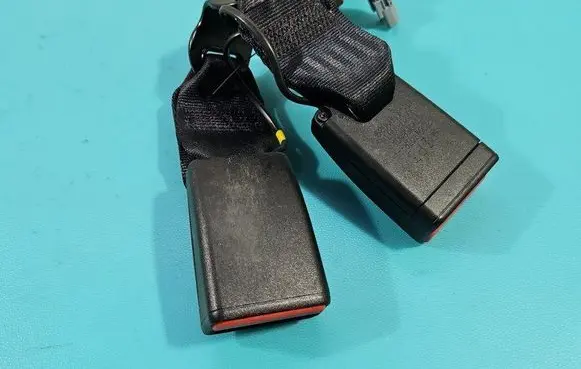 Dacia Sandero III Middle seatbelt (rear) IMPRK1452370