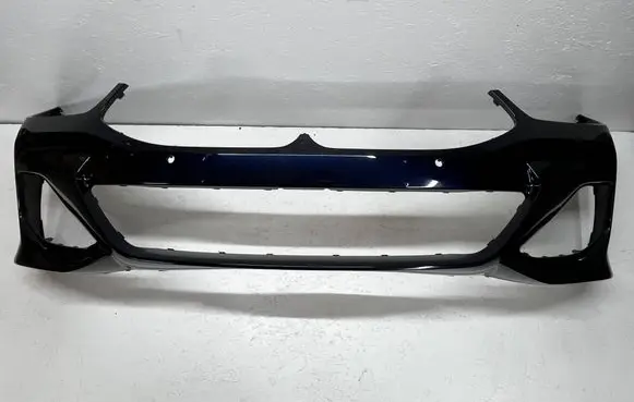 BMW 8 G14 Front bumper 8070558 8076177
