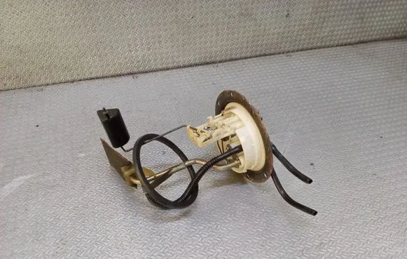Toyota Previa (XR30, XR40) II Fuel level sensor 