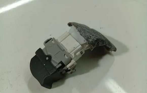 Renault Megane II Electric window control switch