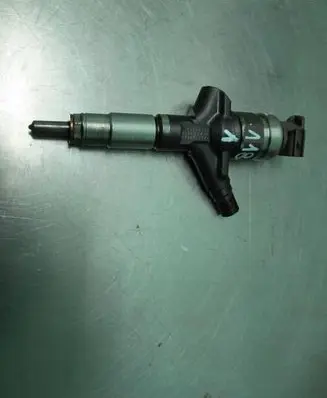 Subaru Forester SH Fuel injector 16613AA020 03L03776 EWS07890