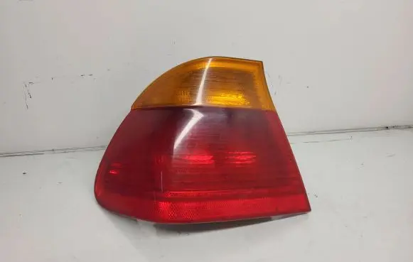 BMW 3 E46 Rear/tail lights 8364921 091299 2001572