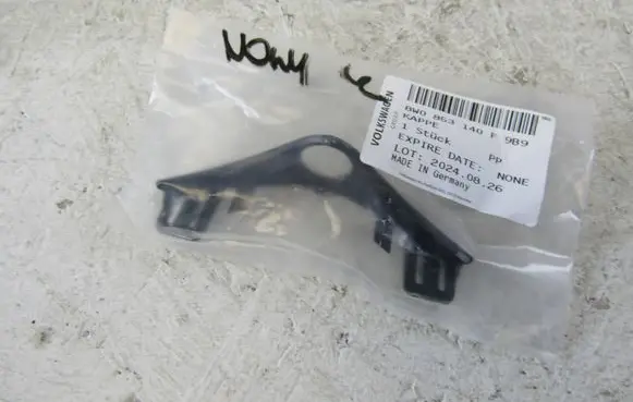 Audi A4 S4 B9 8W Front bumper mounting bracket 8W0853140F