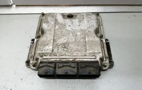 Renault Laguna II Engine control unit/module 8200153946 0281010556 8200095416