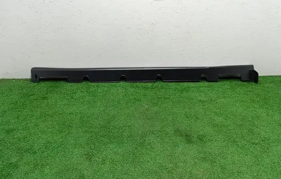 Hyundai Kona I Side skirt front trim 87753K4000