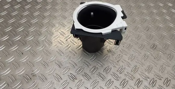Cup holder front
