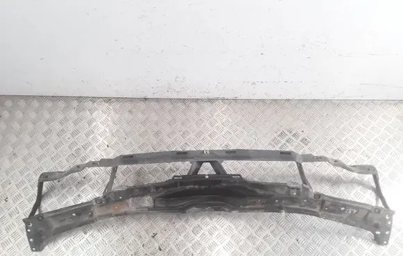 Volkswagen PASSAT B4 Top upper radiator support slam panel