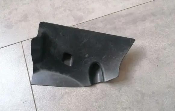 Opel Movano B Radiator trim 8200785585