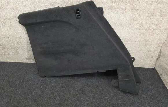 Trunk/boot side trim panel
