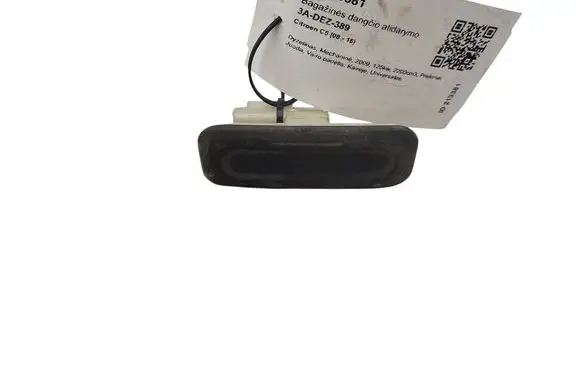 Tailgate opening switch