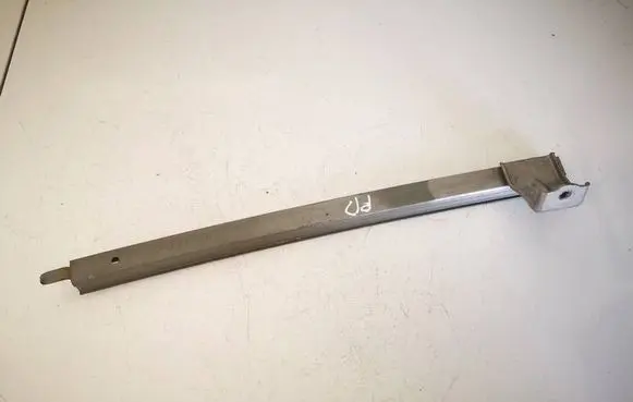 Toyota Corolla Verso E121 Front door glass trim molding 