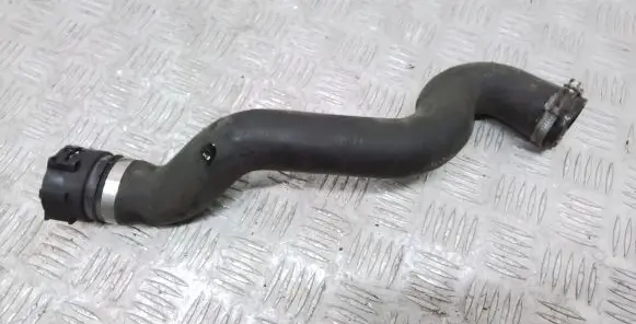Volvo XC90 Engine coolant pipe/hose