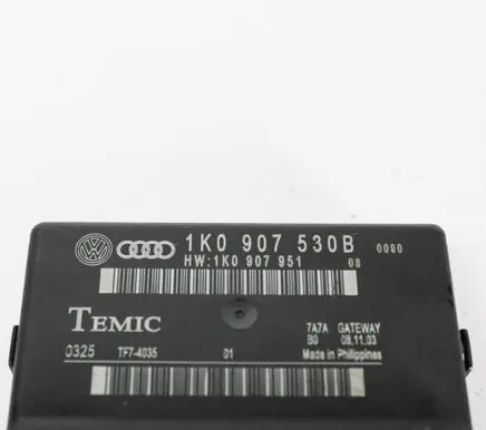 Audi A3 S3 8P Gateway control module 1K0907530B
