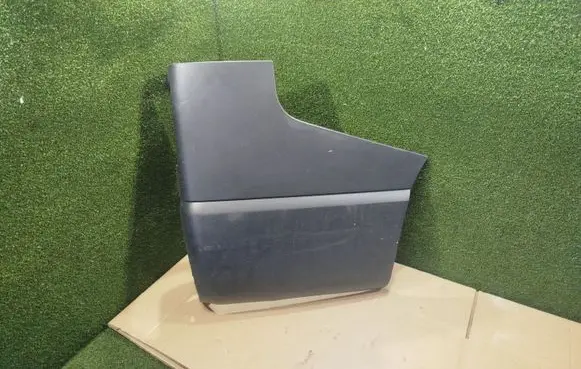 Renault Trafic III (X82) Rear bumper corner part panel trim 850163658R 850182827R