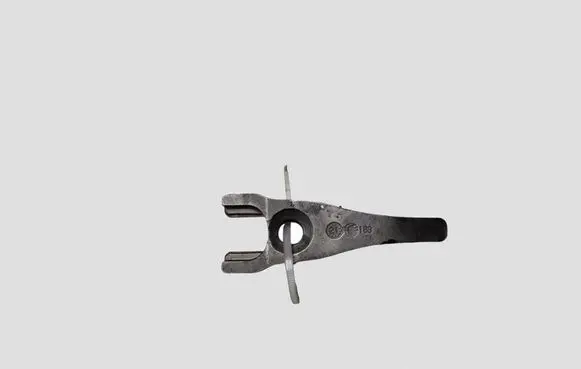 Ford Mondeo MK IV Fuel Injector clamp holder