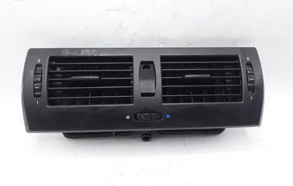 BMW X3 E83 Dash center air vent grill 3400074