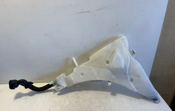 BMW X6 F16 Windshield washer fluid reservoir/tank 19249710