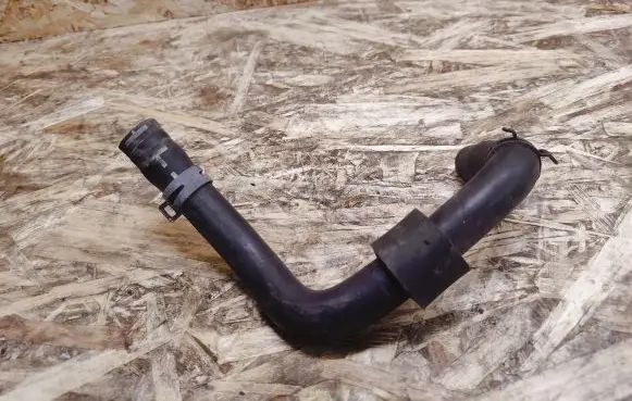 Porsche Panamera (970) Engine coolant pipe/hose 97057258500